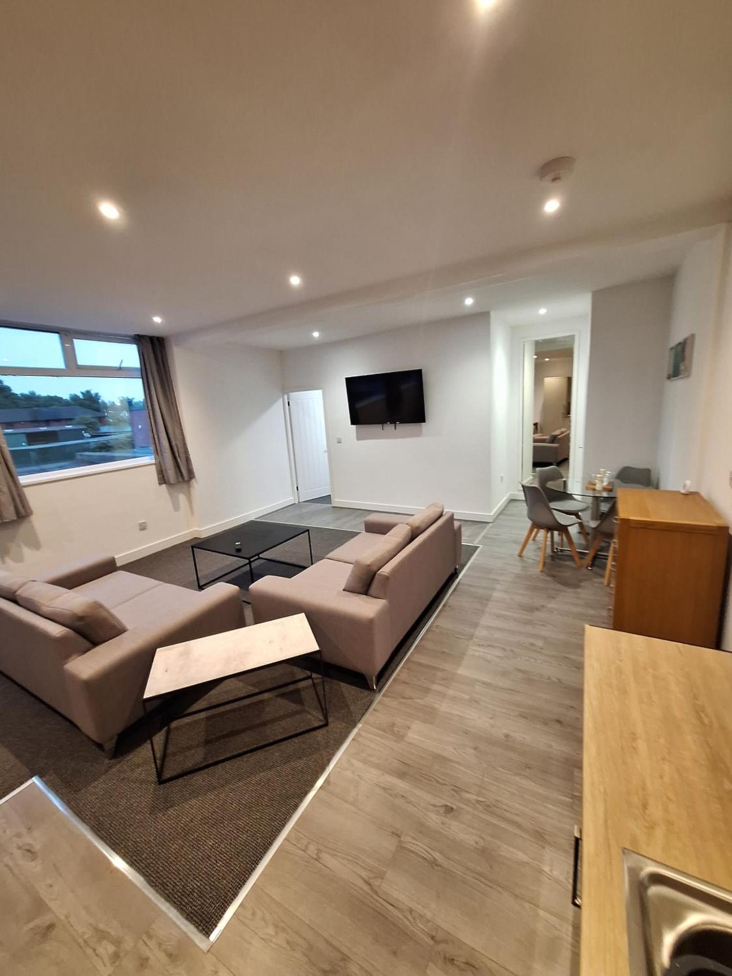 Apartamento Centre Of The Town Whitchurch  Exterior foto