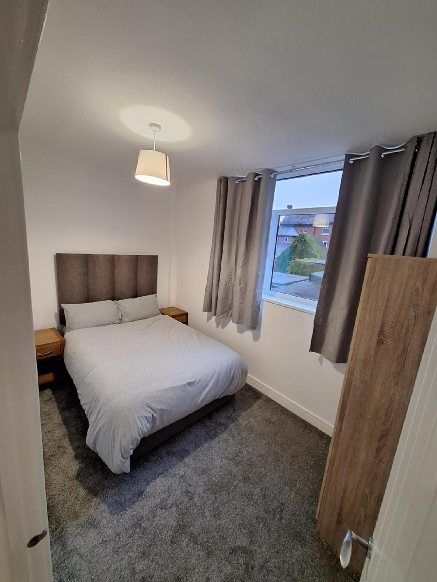 Apartamento Centre Of The Town Whitchurch  Exterior foto